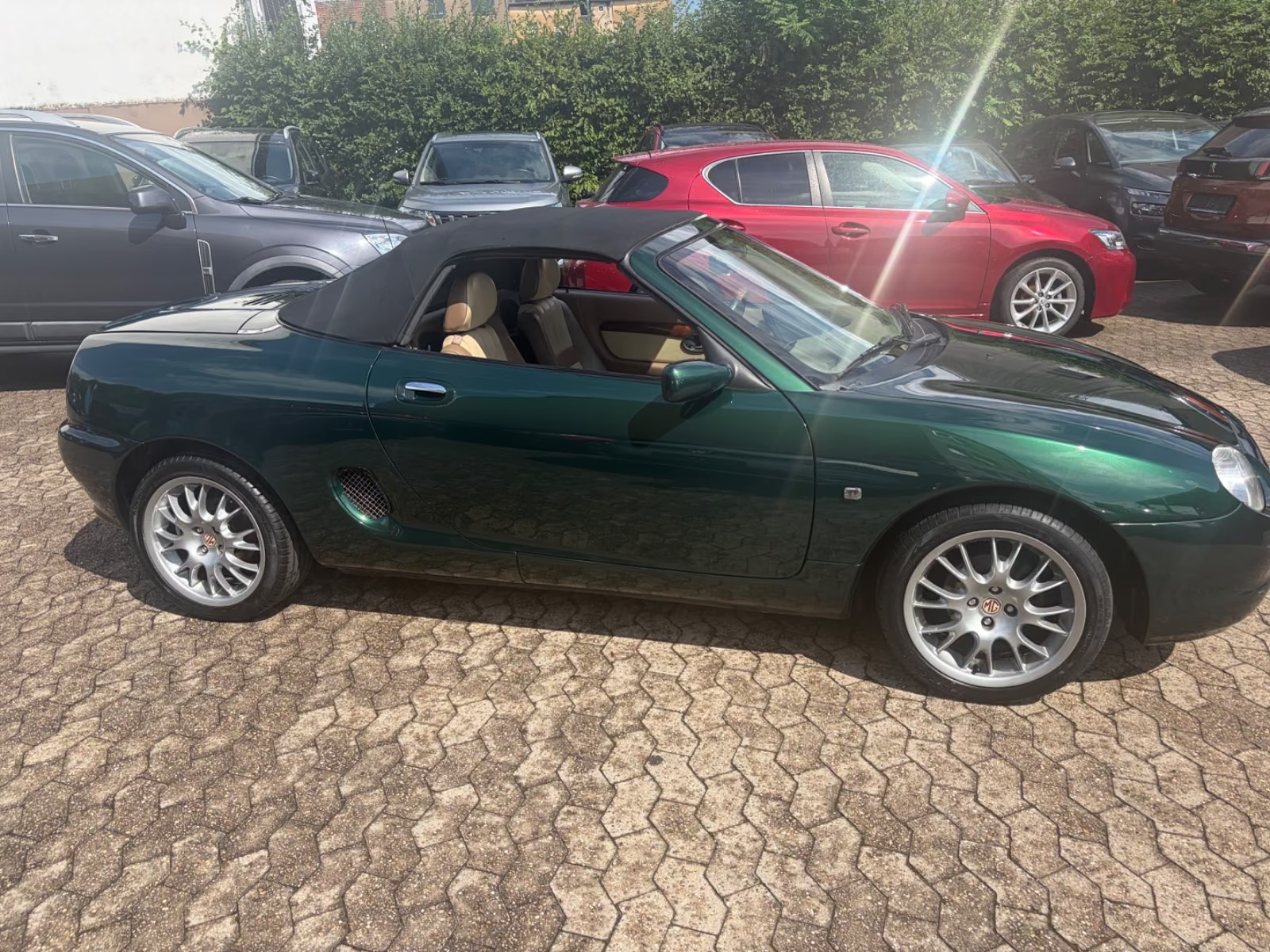 MG MGF Roadster Ansicht 4