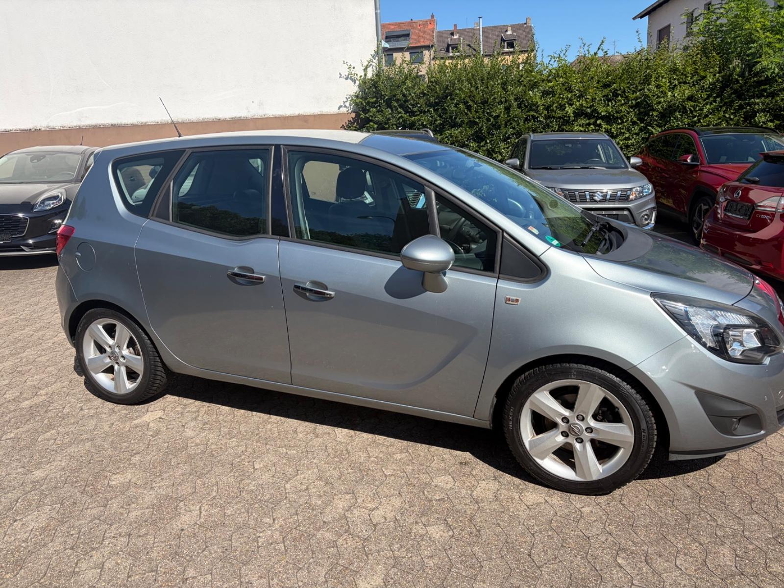 Opel Meriva B Innovation Ansicht 4