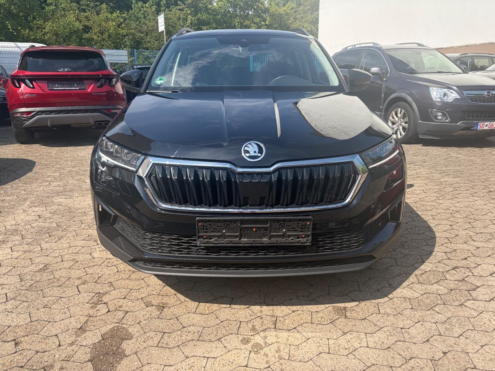 Skoda Karoq TOUR Ansicht 4