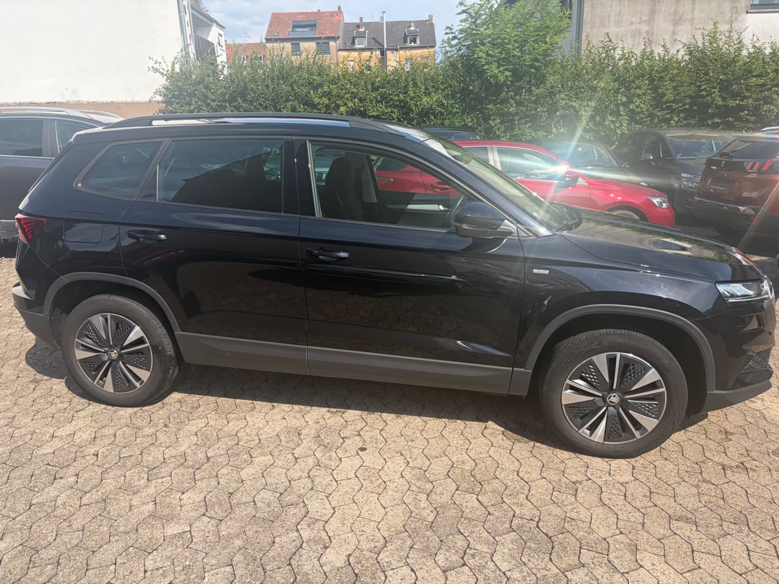 Skoda Karoq TOUR Ansicht 5